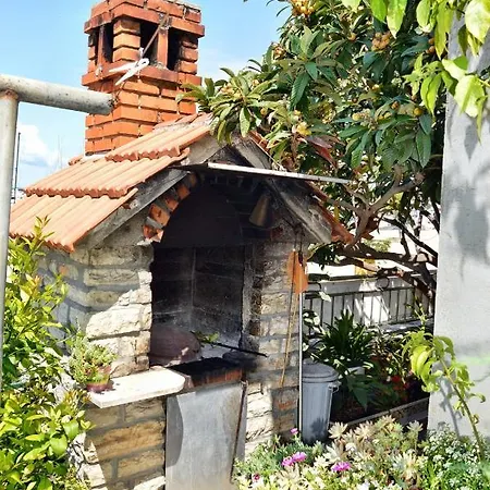 아파트 Desa 572 *